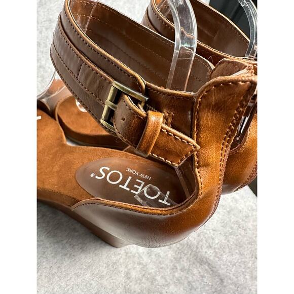 Toetos | Size: 10 | Wedge Sandal Strappy Cognac Ankle Strap Buckle - Picture 9 of 10